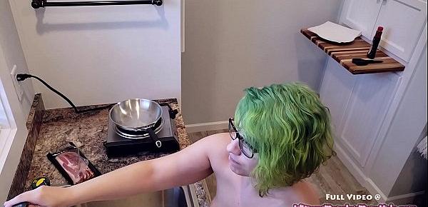 Cooking with Kiwwi and eating CUM covered BACON!